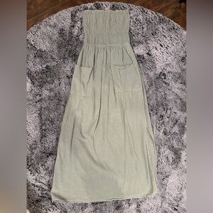 Green Maxi Dress with Pockets and side slit